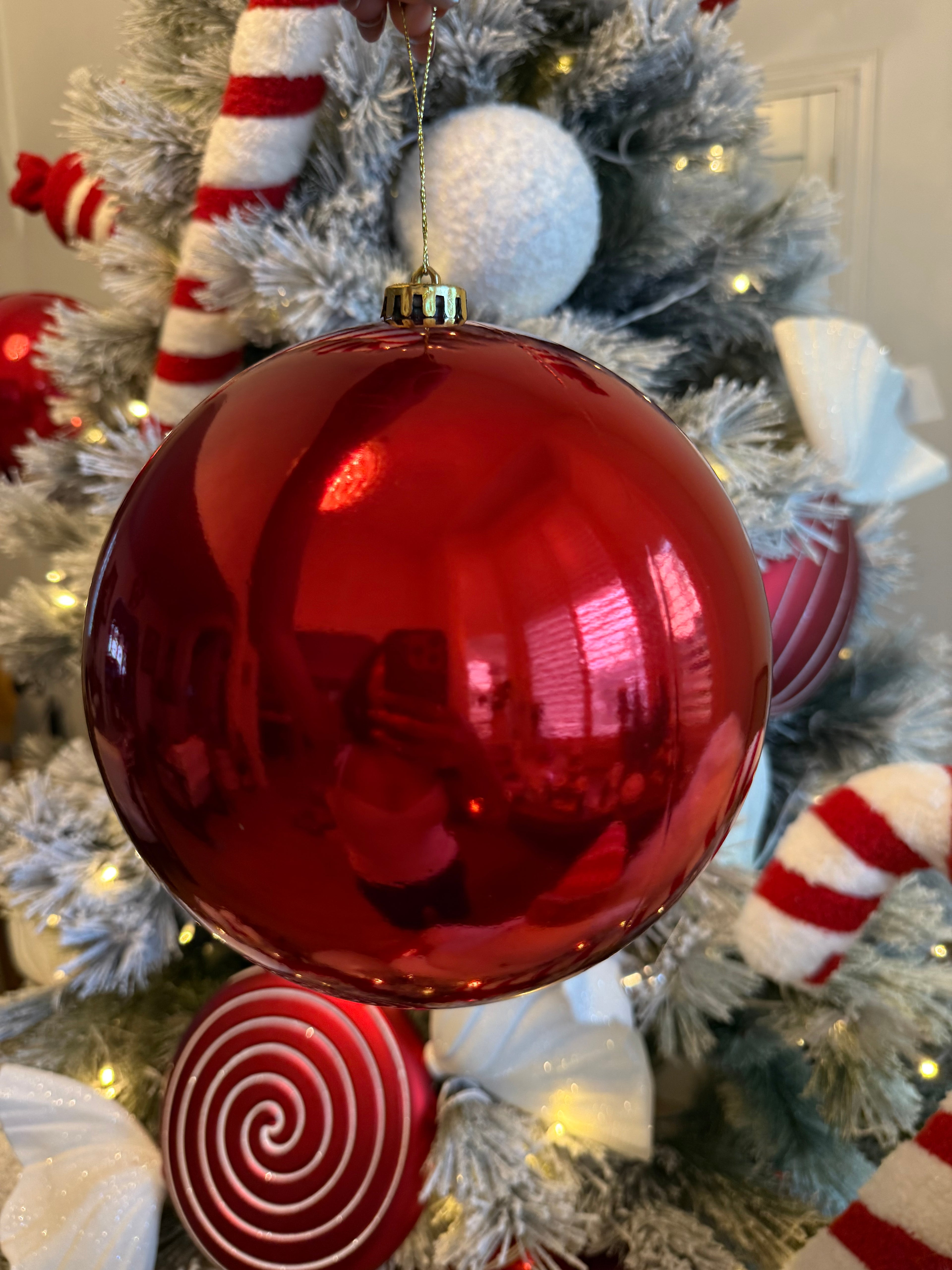 Glossy Ball Ornament 8”