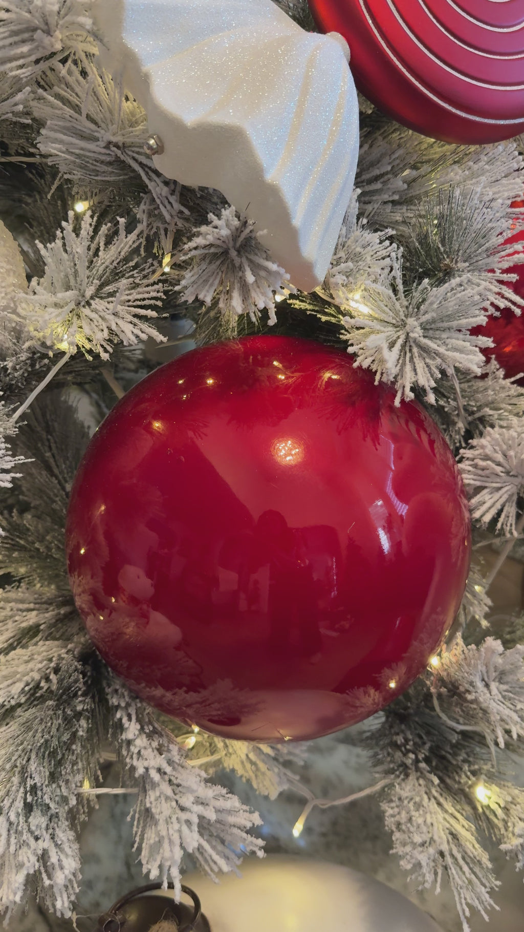 Glossy Ball Ornament 12”